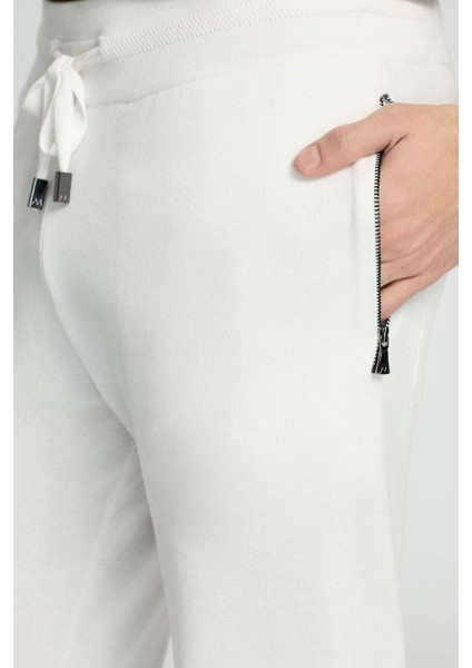 Bağcıklı Beyaz Slim Fit Triko Pantolon fırsatları