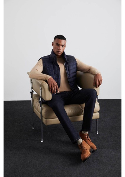 Lacivert Activewear Kaz Tüyü Şişme Yelek