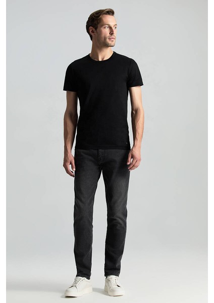 Bisiklet Yaka Siyah Basic T-Shirt fiyatları