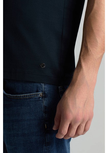 Bisiklet Yaka Lacivert Basic T-Shirt fırsatları