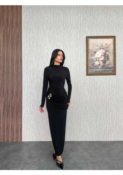 Uzun Kol Aksesuar Drapeli Maxi Elbise fırsatları