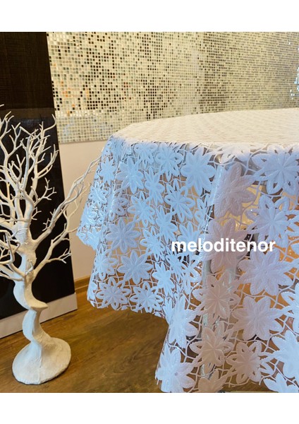 Şeffaf Kaplama Işleme Dantel Yıldız Motifli Kaymaz Kolay Silinebilir Pvc Yuvarlak Muşamba Masa Örtüsü