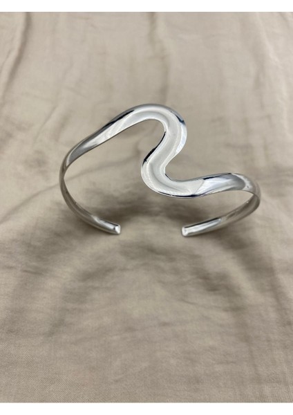 Dalgalı Model Gümüş Renk Ayarlanabilir Kol Pazu Bilekliği Unisex Kullanıma Uygun