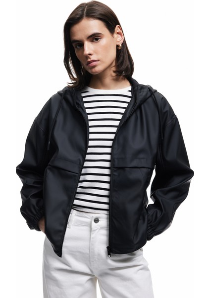 Fermuarlı Kapüşonlu Uzun Kollu Suni Deri Yağmurluk fiyatları