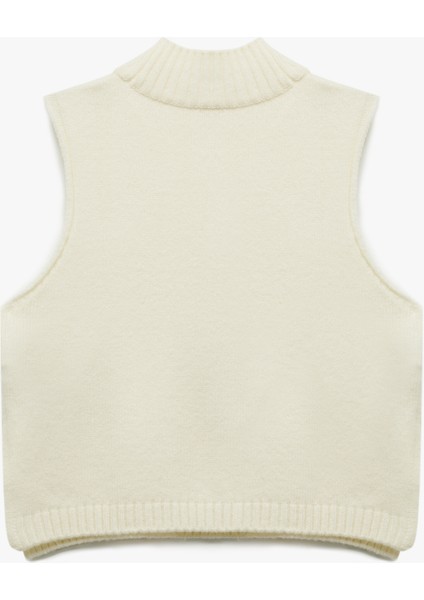 Dik Yaka Kolsuz Desenli Triko Süveter fırsatları