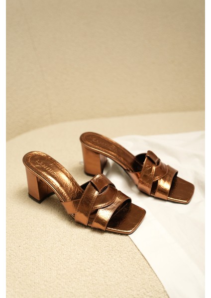 Sofia Bakır Asimetrik Kesim Kalın Kadın Topuklu Terlik fiyatları