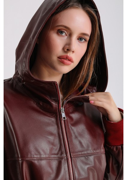 Alicia Kadın Kapüşonlu Deri Mont
