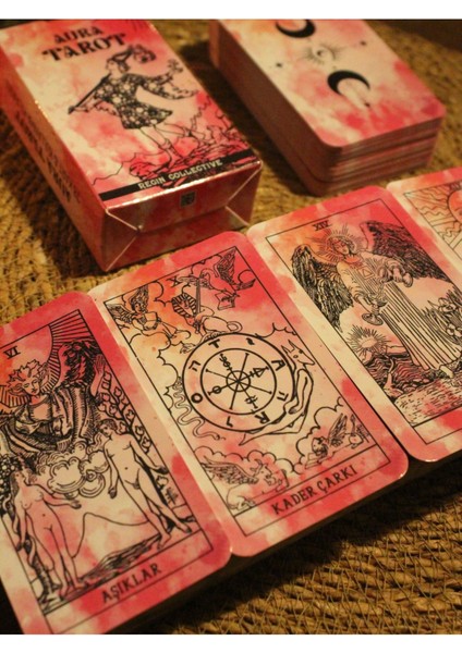 Aura Tarot Destesi - 78 Kart fiyatları