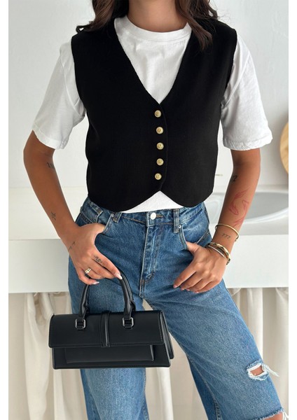 Kadın Düğmeli Triko Yelek – Modern & Katmanlı Stil modelleri