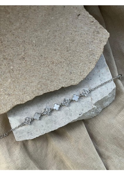 Yonca Gümüş Renkli Taşlı Ince Bileklik