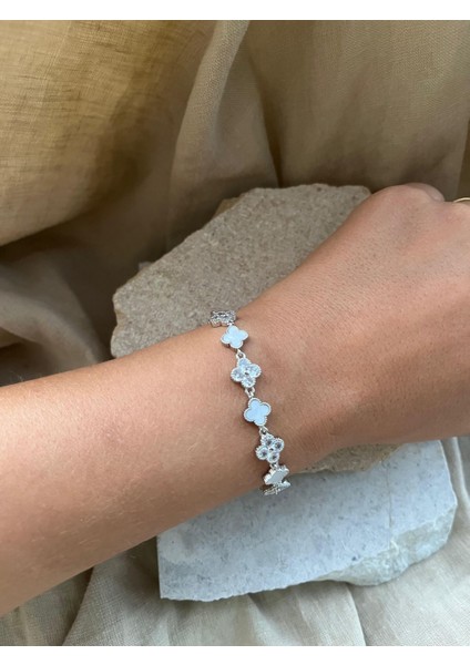 Yonca Gümüş Renkli Taşlı Ince Bileklik modelleri