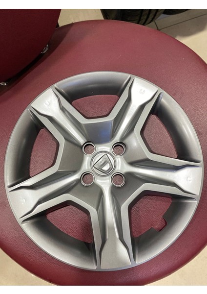 16 Inc Dacia Sandero Stepway Füme Jant Kapagı Takımı 4 Adet