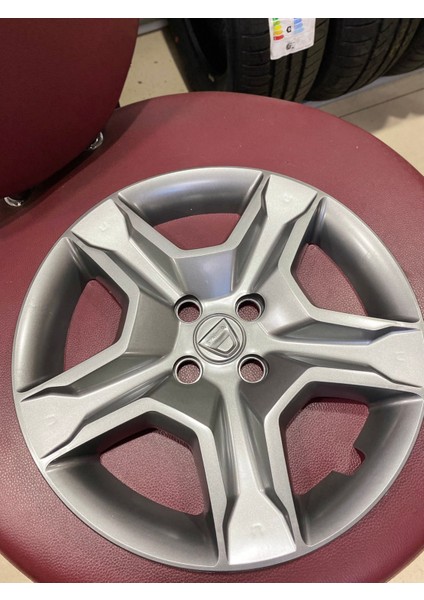 16 Inc Dacia Sandero Stepway Füme Jant Kapagı Takımı 4 Adet fiyatları