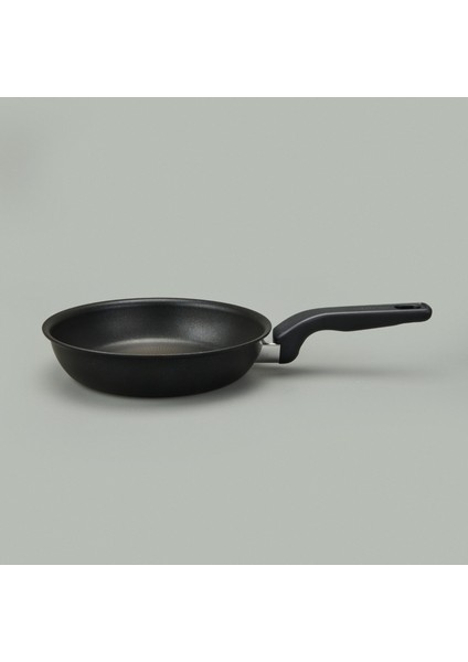 3x Titanium Ultimate Force Tava 20 cm fırsatları