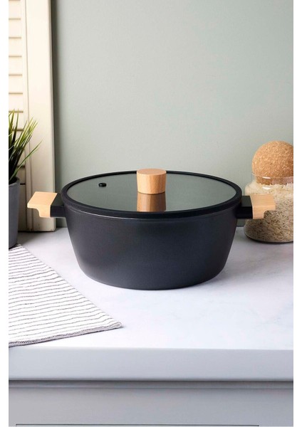 Cookwood Black Indüksiyon Tabanlı Ahşap Kulplu Kapaklı Seramik Derin Tencere 24 cm fırsatları