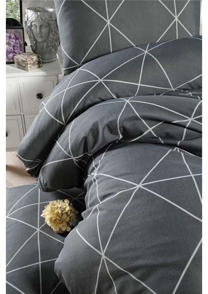 Pandora Çift Kişilik Nevresim Takımı – Antrasit Geometrik Desen, Pamuk-Polyester, 30°'de Makinede Yıkanabilir indirimleri