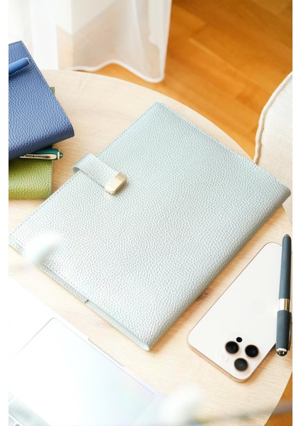 Executive Vegan Deri Defter. A5. 100 Gr. 240 Sayfa. Kenar Yaldızlı Gümüş fırsatları