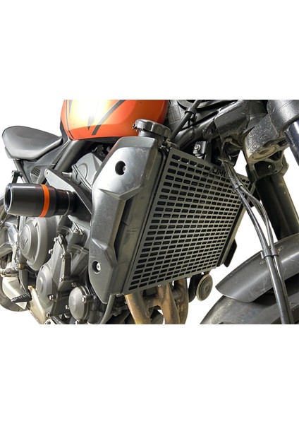 Dmk – Triumph Trident 660 Uyumlu Grenaj Koruma Takozu (Gümüş) fırsatları