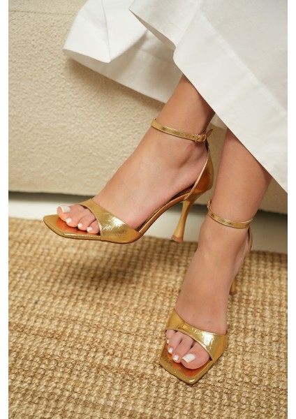 Henry Gold Tek Bant Kadın Topuklu Ayakkabı