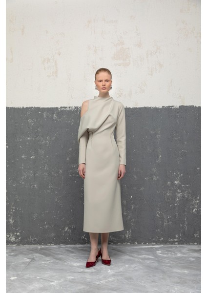 Omuz Detaylı Düz Elbise 26W40882