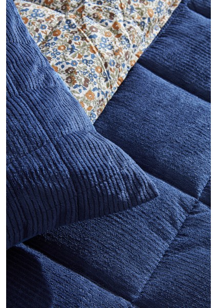 Celina Çift Kişilik Uyku Seti – %100 Pamuk-Polyester, 195x215 cm, Klasik Lacivert Desen, Günlük Konfor