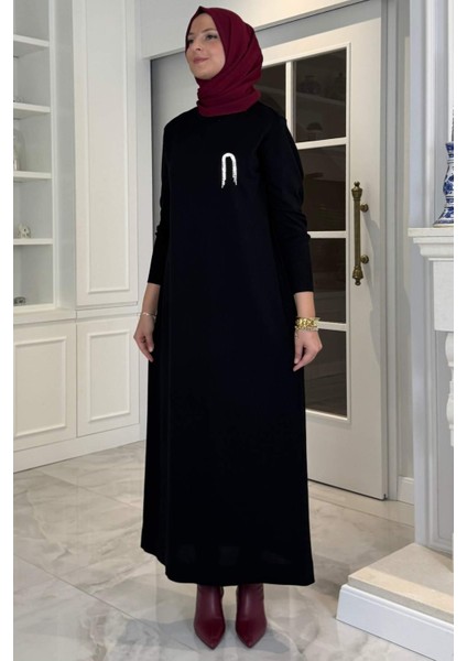 Gözde Broşlu Triko Elbise Siyah fırsatları