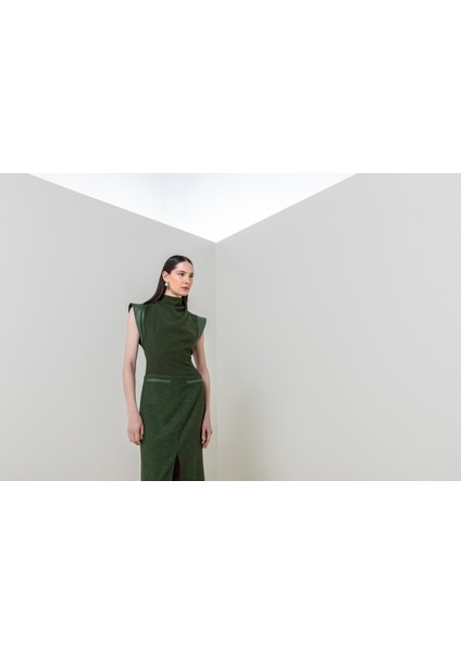 Yüksek Yaka Drapeli Elbise 26W40887 modelleri