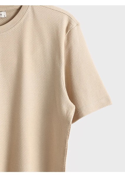 Lcw Vision Bej Bisiklet Yaka Kısa Kollu Erkek Dokulu Tişört