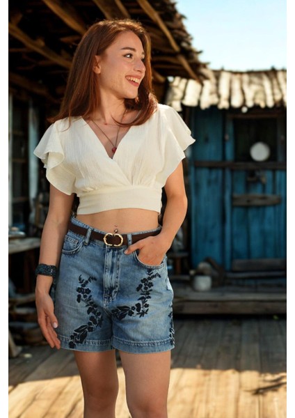 Sakura Nakışlı Indigo Denim Şort