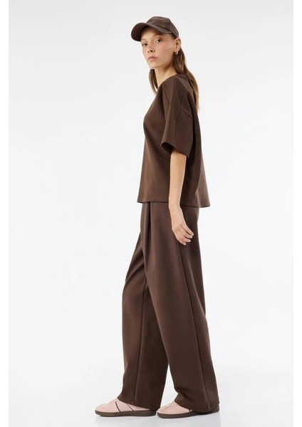 Pamuklu Rahat Kalıp Pileli Beli Bağcıklı Geniş Paça Eşofman Altı 6WAL40058IK fiyatları