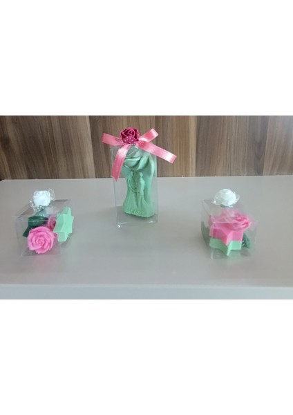 Romanyik Aşıklar ve Yıldız Gül Görünümlü Kokulu Doğal Pembe Yeşil Renk 3 Lü Dekoratif Mum fiyatları