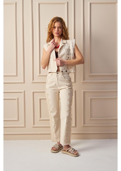 Nakış Işlemeli Ekru Bohem Gabardin Pantolon
