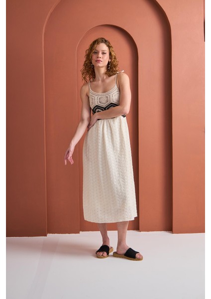 Brodeli Gipeli Elbise fiyatları