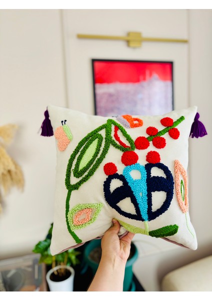 Gardenia Punch Işlemeli Tasarım Kırlent Kılıfı fırsatları