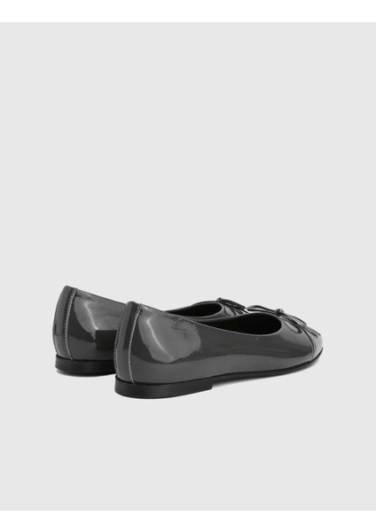 Eloisa Hakiki Rugan Deri Gri Kadın Babet fırsatları