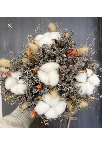 Doğanın Zarafetini Yansıtan Kalıcı Kişiye Özel Lavanta Buketleri ve Damat Yaka Çiçeği