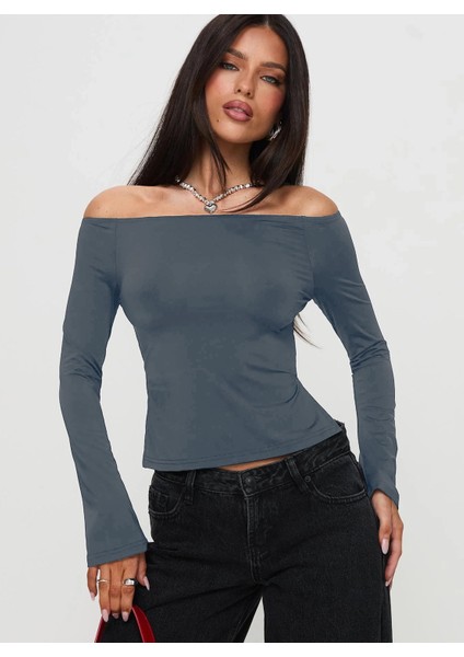 Madonna Yaka Yırtmaç Detaylı Uzun Kollu Bluz