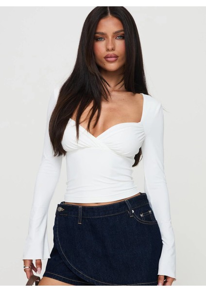 Beyaz Uzun Kollu Kalp Yaka Drapeli Kadın Bluz