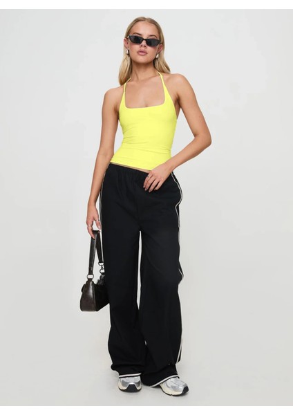 Kadın Boyundan Bağlamalı Sırt Detaylı Bluz modelleri