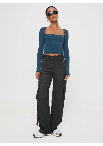 Kare Yaka Uzun Kollu Crop Bluz – Esnek Kumaş, Modern Stil indirimleri