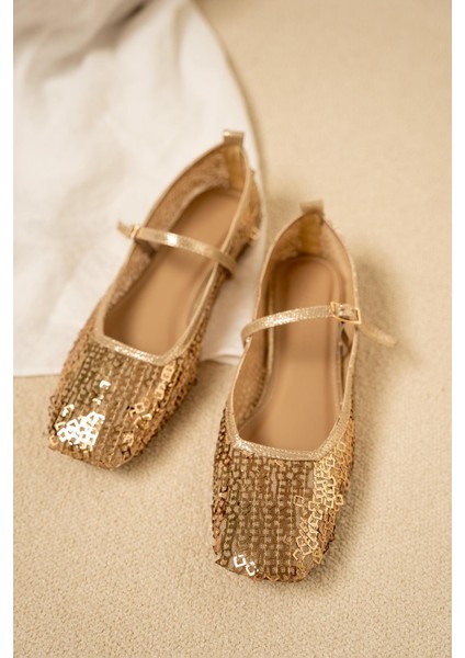 Honey Gold Pullu Küt Burun Kadın Babet