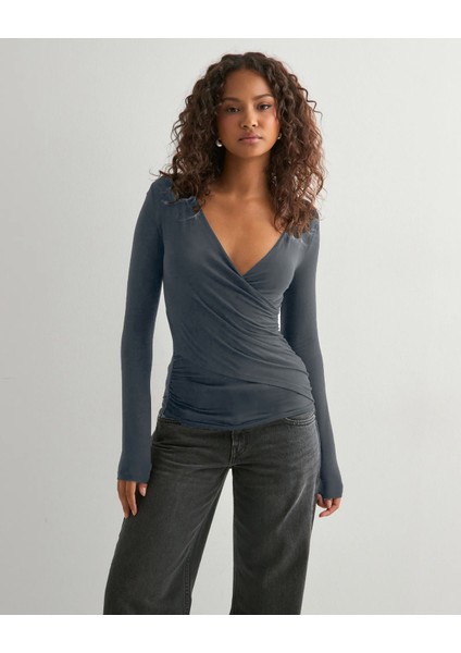 Uzun Kollu V Yaka Kruvaze Bluz fırsatları