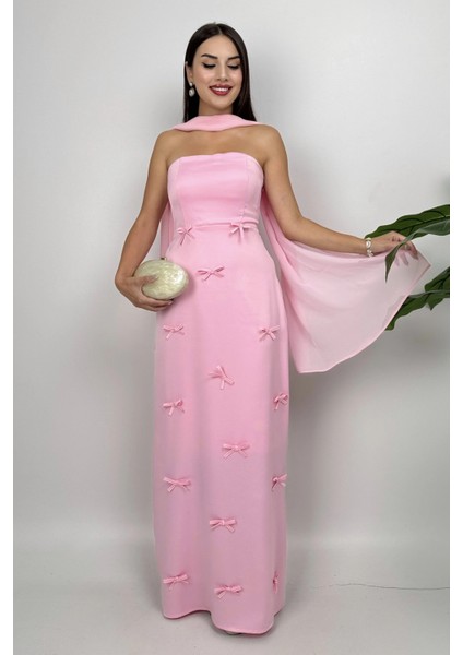 Lilina Straplez Fiyonk Detaylı Şal Aksesuarlı Uzun Pembe Abiye Elbise