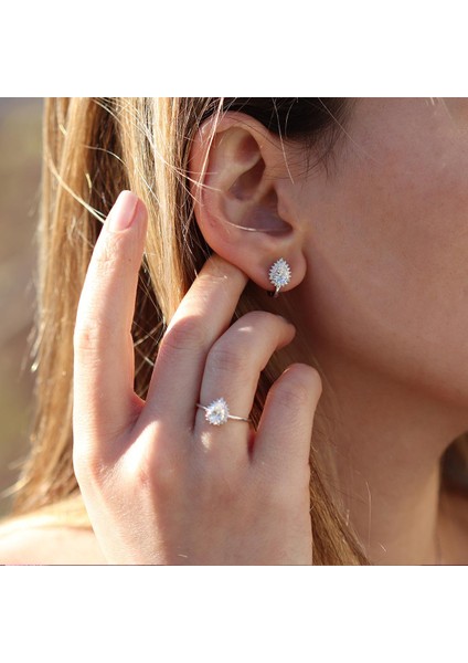 Etrafı Pırıltılı Taşlarla Çevirili Damla Montür Sky Diamond Gümüş Set fiyatları