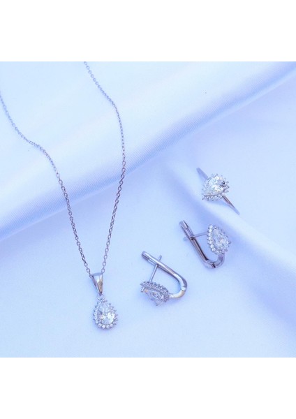 Etrafı Pırıltılı Taşlarla Çevirili Damla Montür Sky Diamond Gümüş Set indirimleri