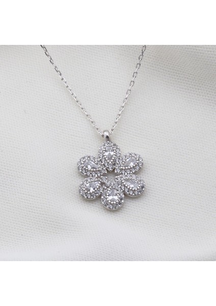 Çiçek Modeli Zirkon Taşlı Gümüş Kolye fiyatları