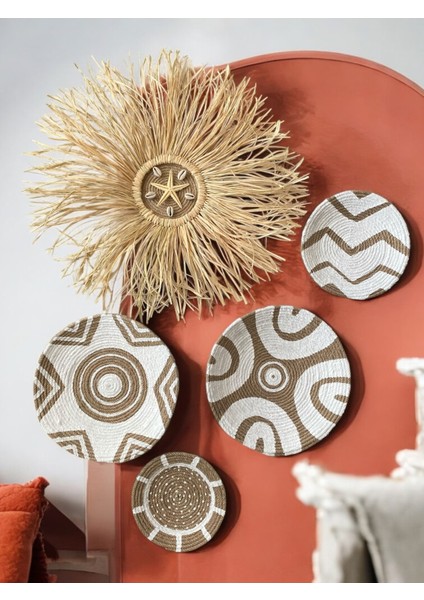 Beyaz 5'li El Yapımı Hasır Duvar Tabağı Seti – Şık ve Dekoratif Duvar Süsü Koleksiyonu