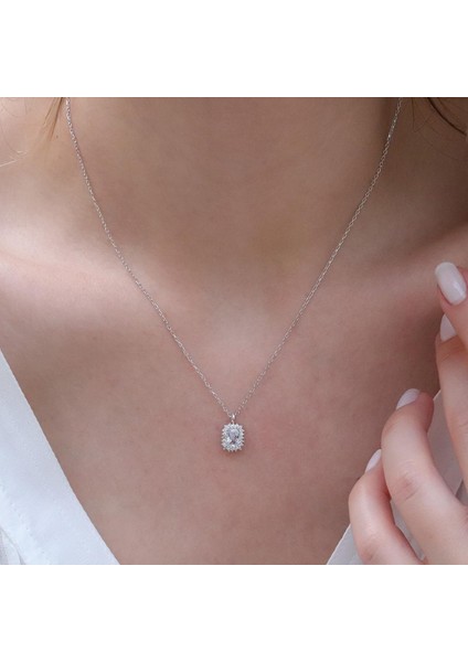 Baget Taşlı Gümüş Kolye fırsatları