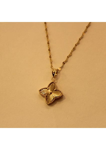 14 Ayar Altın Yonca Kolye Ucu modelleri