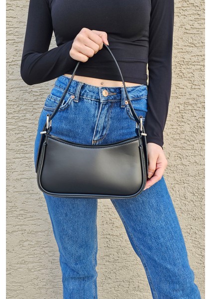 Siyah Kadın Baget Omuz Çantası